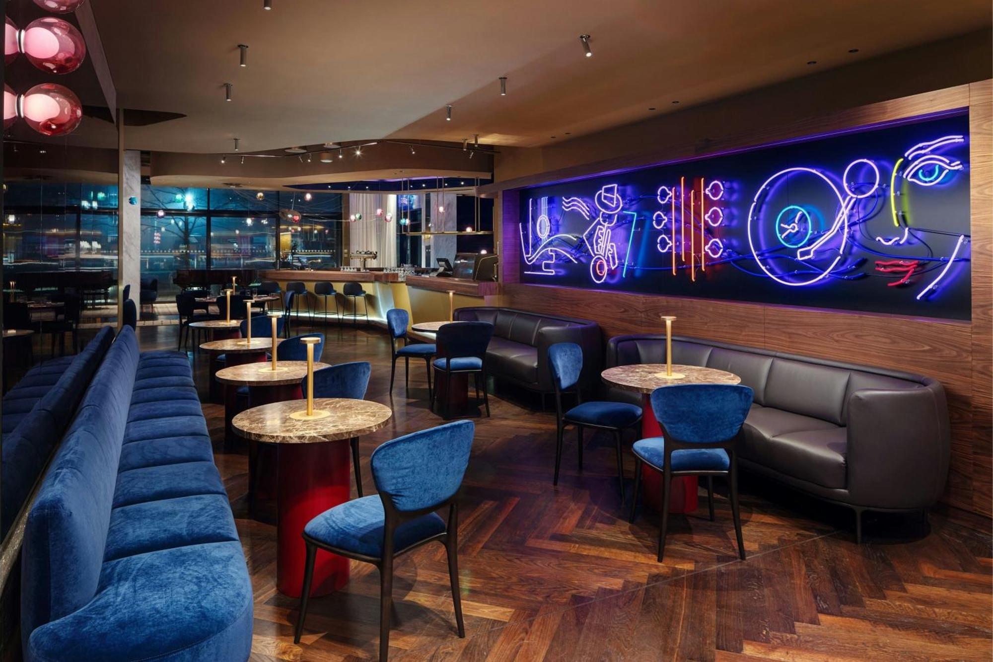 Courtyard By Marriott Brno Hotel Екстериор снимка